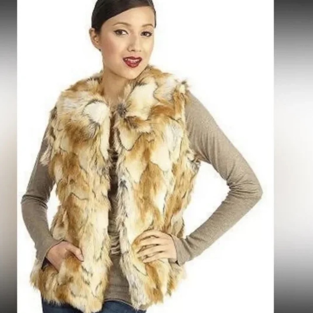 Rachel Zoe Faux Fur Sleeveless Vest in Cream and Brown Boho Chic Runs Larger